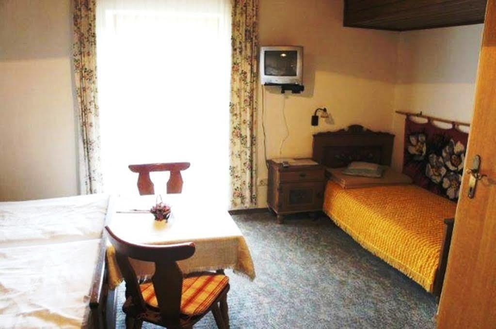 Privatzimmer Eva Leitgeb Bed and Breakfast Faistenau Eksteriør billede